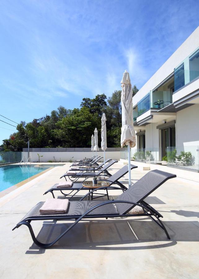 Almyra Seafront Residence Ligia Exterior foto